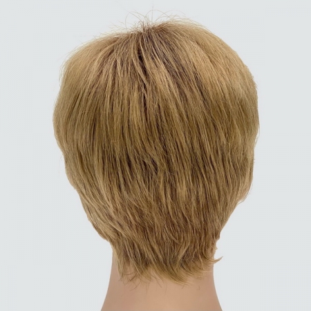 Короткий женский парик из термоволос 769, цвет YF8-CAR светло-русый с темными корнями