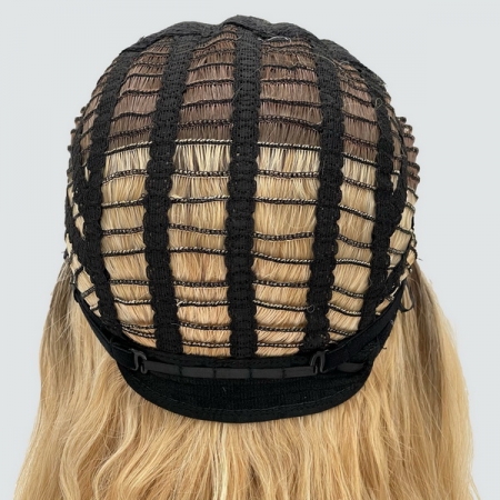 Длинный волнистый парик из термоволос 745, цвет Y8-CLKB пшеничный блондин с темными корнями